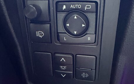 Toyota Land Cruiser Prado 150 рестайлинг 2, 2021 год, 6 400 000 рублей, 12 фотография