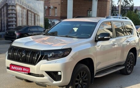 Toyota Land Cruiser Prado 150 рестайлинг 2, 2021 год, 6 400 000 рублей, 6 фотография