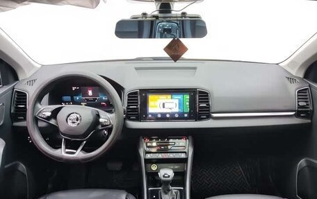 Skoda Karoq I, 2022 год, 2 100 000 рублей, 7 фотография