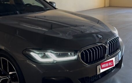 BMW 5 серия, 2021 год, 4 950 000 рублей, 2 фотография