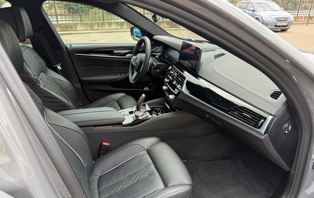 BMW 5 серия, 2021 год, 4 950 000 рублей, 14 фотография