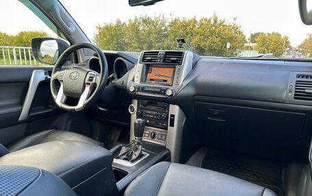 Toyota Land Cruiser Prado 150 рестайлинг 2, 2013 год, 2 445 000 рублей, 8 фотография