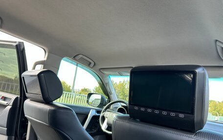 Toyota Land Cruiser Prado 150 рестайлинг 2, 2013 год, 2 445 000 рублей, 6 фотография