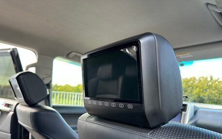 Toyota Land Cruiser Prado 150 рестайлинг 2, 2013 год, 2 445 000 рублей, 13 фотография