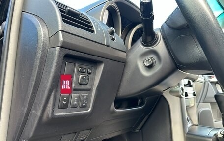 Toyota Land Cruiser Prado 150 рестайлинг 2, 2013 год, 2 445 000 рублей, 12 фотография