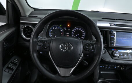 Toyota RAV4, 2018 год, 2 500 000 рублей, 10 фотография