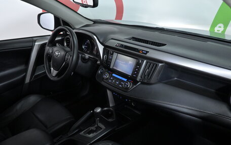 Toyota RAV4, 2018 год, 2 500 000 рублей, 9 фотография