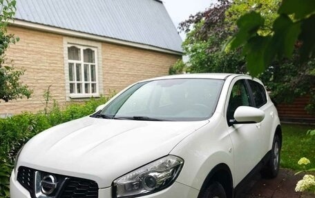 Nissan Qashqai, 2010 год, 1 050 000 рублей, 2 фотография