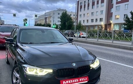 BMW 3 серия, 2016 год, 1 750 000 рублей, 3 фотография