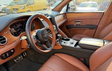 Bentley Bentayga I, 2023 год, 18 500 000 рублей, 8 фотография