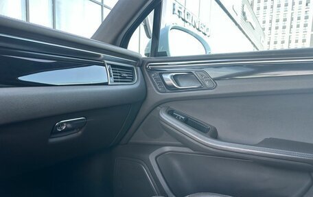 Porsche Macan I рестайлинг, 2015 год, 2 730 000 рублей, 28 фотография