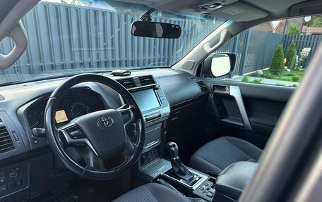 Toyota Land Cruiser Prado 150 рестайлинг 2, 2019 год, 4 850 000 рублей, 5 фотография