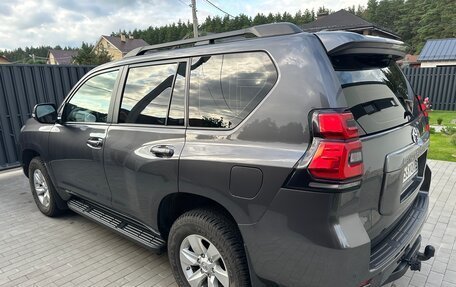 Toyota Land Cruiser Prado 150 рестайлинг 2, 2019 год, 4 850 000 рублей, 12 фотография