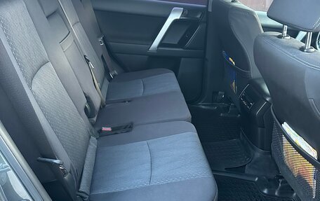 Toyota Land Cruiser Prado 150 рестайлинг 2, 2019 год, 4 850 000 рублей, 6 фотография