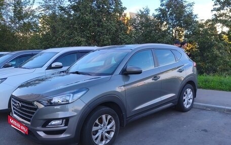 Hyundai Tucson III, 2019 год, 2 100 000 рублей, 2 фотография