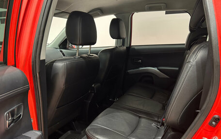 Mitsubishi Outlander III рестайлинг 3, 2011 год, 699 000 рублей, 13 фотография