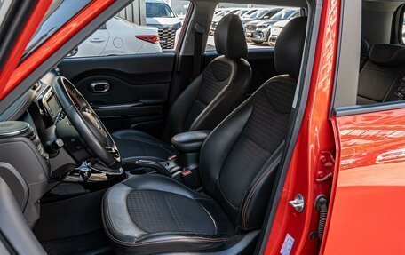 KIA Soul II рестайлинг, 2017 год, 1 710 000 рублей, 10 фотография