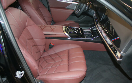 BMW 7 серия, 2025 год, 15 300 000 рублей, 8 фотография