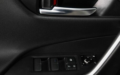 Toyota RAV4, 2021 год, 3 750 000 рублей, 19 фотография