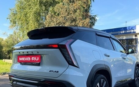 Geely Atlas, 2023 год, 2 500 000 рублей, 4 фотография