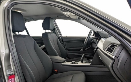 BMW 3 серия, 2018 год, 2 250 000 рублей, 24 фотография