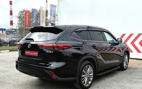 Toyota Highlander, 2024 год, 4 990 000 рублей, 4 фотография