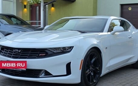 Chevrolet Camaro VI, 2022 год, 4 250 000 рублей, 3 фотография