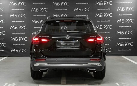 Mercedes-Benz GLA, 2024 год, 5 990 000 рублей, 3 фотография