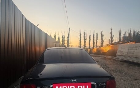 Hyundai Sonata IV рестайлинг, 2004 год, 349 000 рублей, 3 фотография