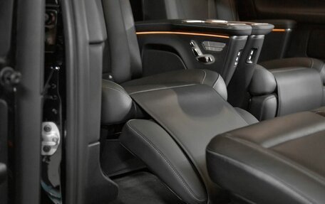 Mercedes-Benz V-Класс, 2022 год, 7 200 000 рублей, 28 фотография