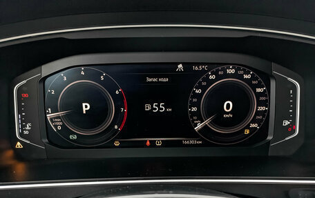 Volkswagen Tiguan II, 2019 год, 2 570 000 рублей, 16 фотография