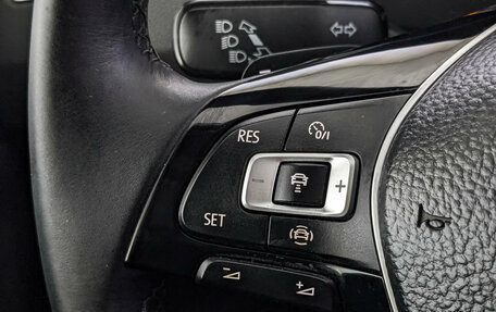 Volkswagen Tiguan II, 2019 год, 2 570 000 рублей, 26 фотография