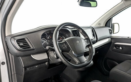 Peugeot Traveller I, 2021 год, 3 080 000 рублей, 17 фотография
