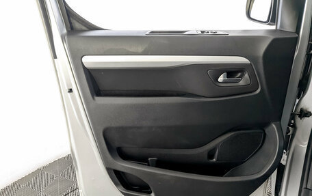 Peugeot Traveller I, 2021 год, 3 080 000 рублей, 20 фотография