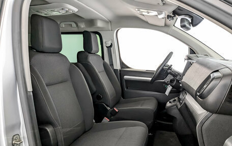 Peugeot Traveller I, 2021 год, 3 080 000 рублей, 24 фотография
