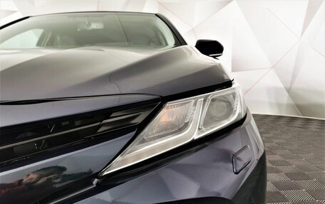 Toyota Camry, 2019 год, 1 885 000 рублей, 10 фотография