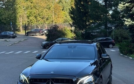 Mercedes-Benz E-Класс, 2017 год, 2 950 000 рублей, 10 фотография