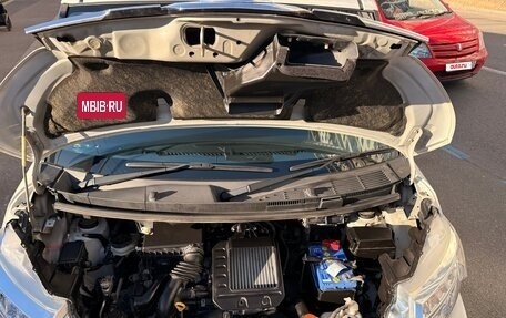 Toyota Roomy I, 2018 год, 1 200 000 рублей, 28 фотография
