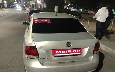 Volkswagen Polo VI (EU Market), 2011 год, 680 000 рублей, 2 фотография