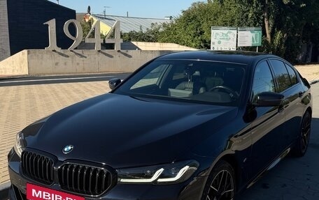 BMW 5 серия, 2021 год, 4 500 000 рублей, 2 фотография