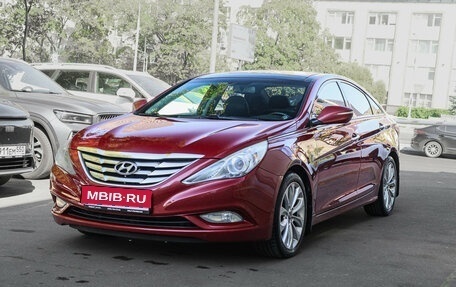 Hyundai Sonata VI, 2011 год, 1 050 000 рублей, 1 фотография