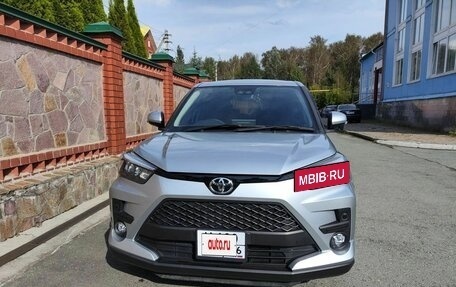 Toyota Raize I, 2021 год, 1 950 000 рублей, 2 фотография