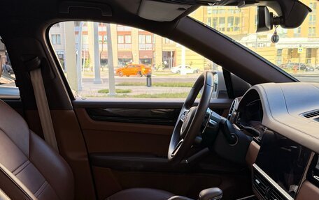Porsche Cayenne III, 2022 год, 11 500 000 рублей, 10 фотография