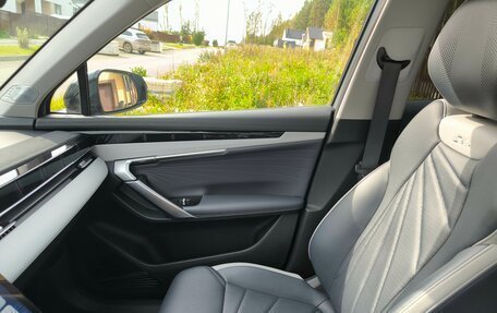 Geely Atlas, 2023 год, 2 700 000 рублей, 10 фотография