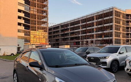 Hyundai Solaris II рестайлинг, 2015 год, 1 200 000 рублей, 8 фотография