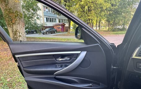 BMW 3 серия, 2018 год, 2 560 000 рублей, 11 фотография