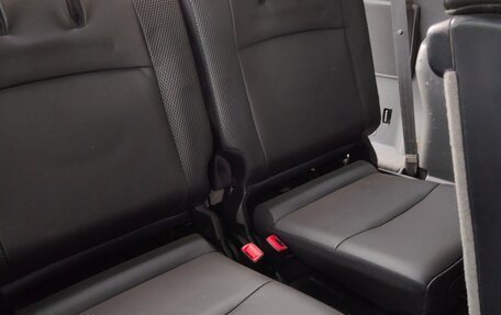 Toyota Land Cruiser Prado 150 рестайлинг 2, 2011 год, 2 950 000 рублей, 36 фотография