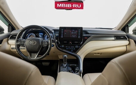 Toyota Camry, 2022 год, 2 950 000 рублей, 12 фотография