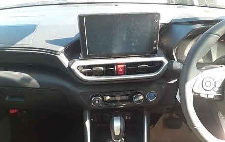 Daihatsu Rocky, 2023 год, 1 300 000 рублей, 9 фотография