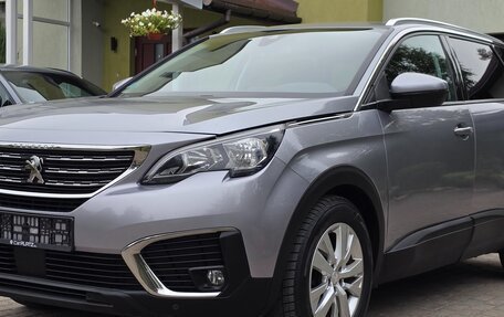 Peugeot 5008 II, 2019 год, 1 745 000 рублей, 3 фотография
